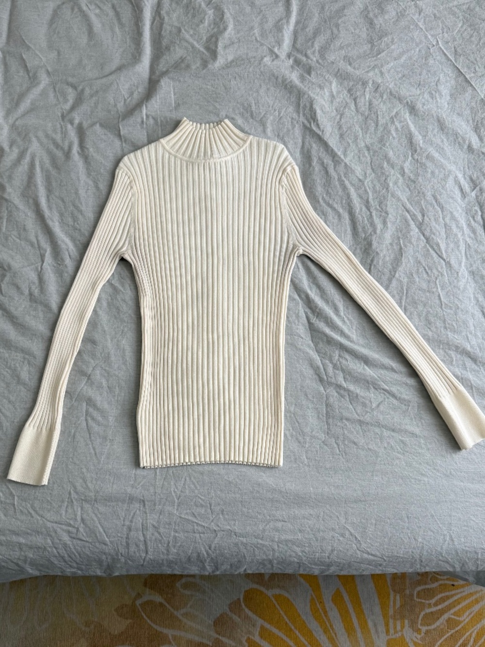 Ribbed mock neck turtleneck - Never worn